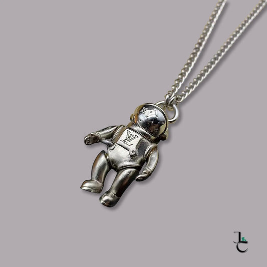 LUX Astronaut Pendant Necklace - Jade St. Clair - Louis Vuitton